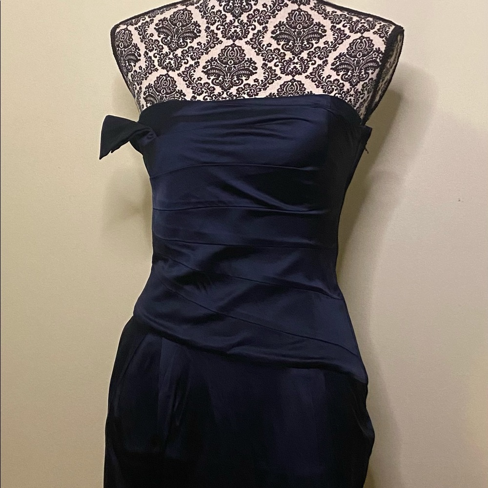 Cue (8) Navy satin strapless structured dress - Picture 8 of 12
